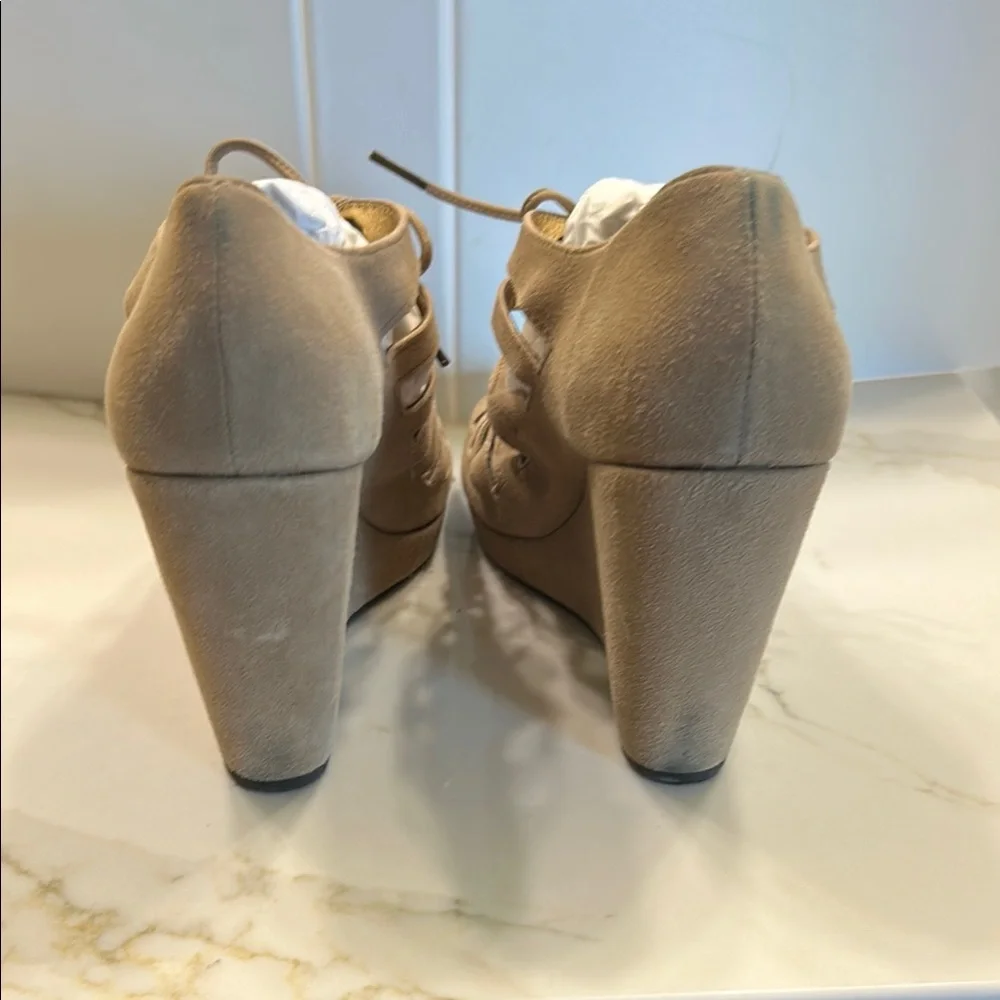 Johnston & Murphy elegant taupe